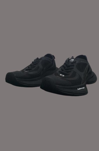 Balenciaga Circuit Black taille 41