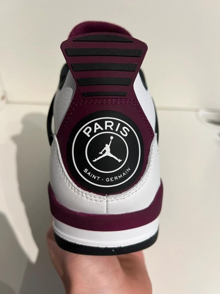 Nike Air Jordan 4 Paris-Saint-Germain