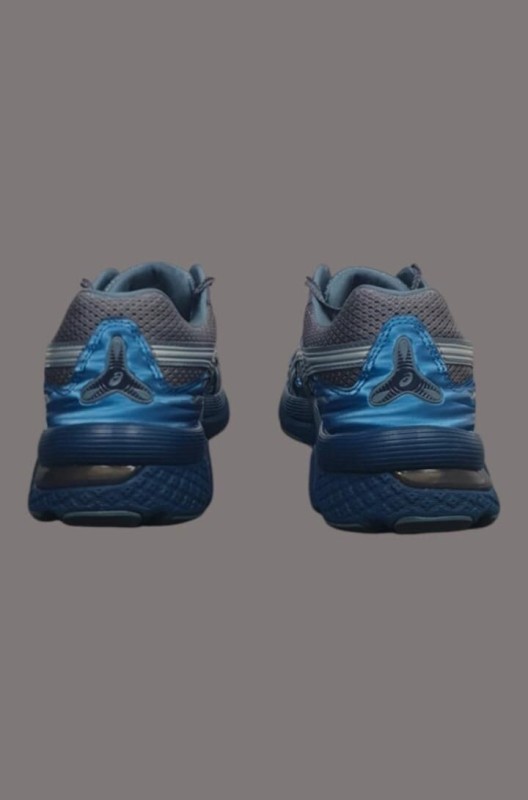Asics Kiko Kostadinov Gel Flammae taille 41,5 2