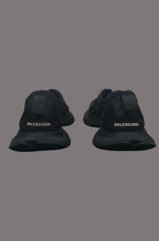 Balenciaga Circuit Black taille 41 2