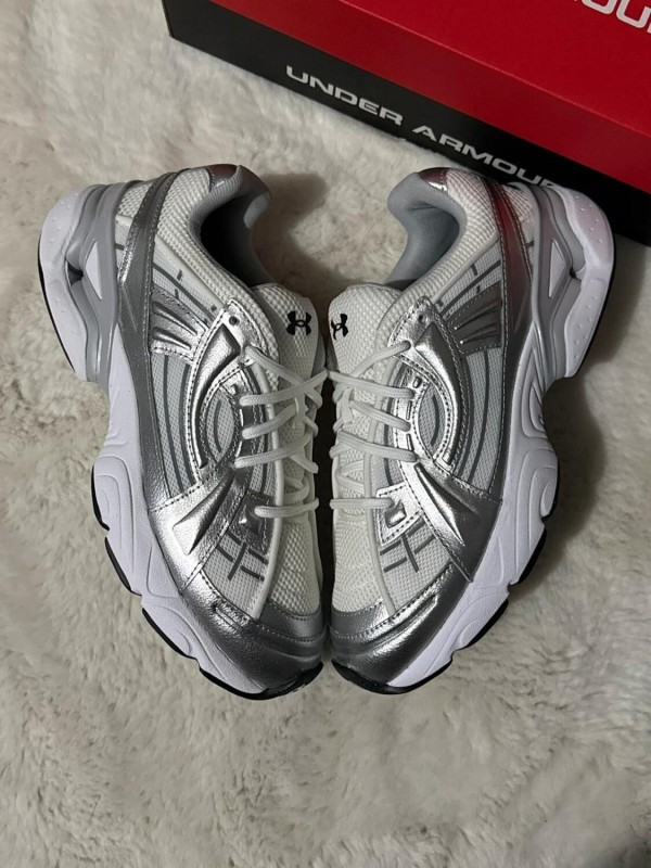 Under Armour UA Sola 'White Metallic Silver' 40,5 2