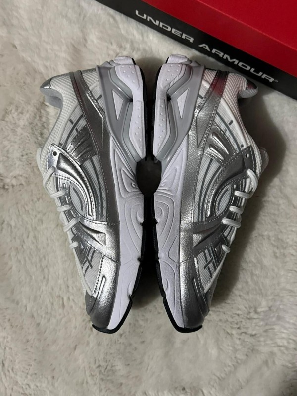Under Armour UA Sola 'White Metallic Silver' 40,5 2