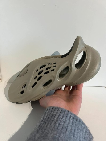 Yeezy Foam Runner Stone Salt