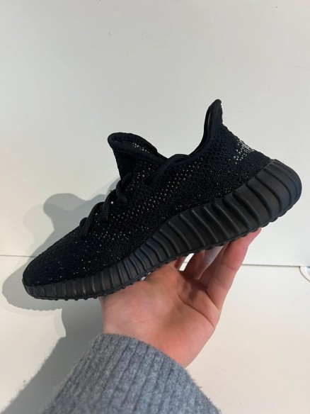 Yeezy 350 V2 Oreo