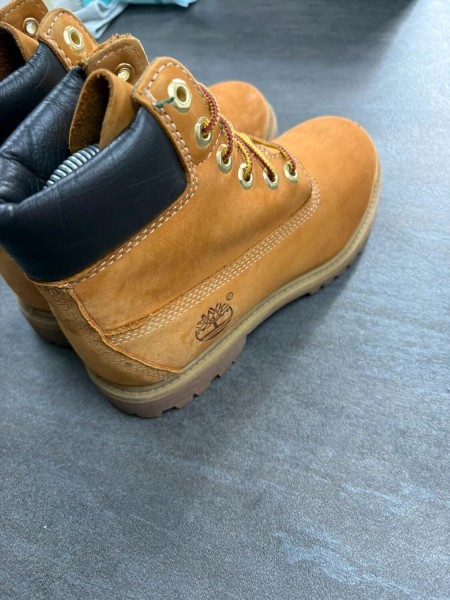 Boots Timberland Premium 6-inch ( taille 37 )