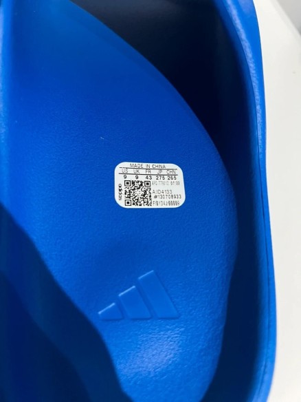 Yeezy Slide Azure