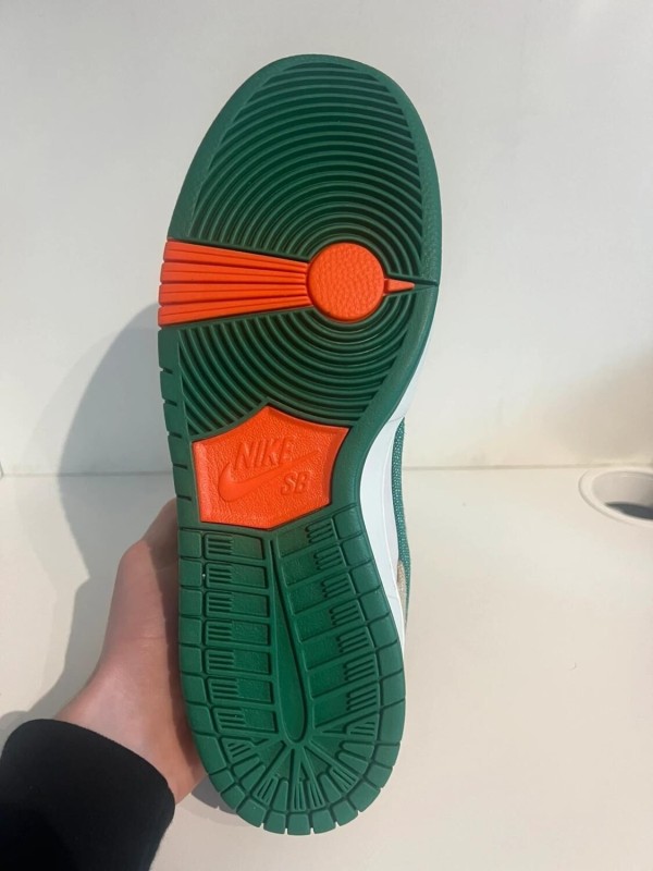 Nike SB dunk low Jarritos 2