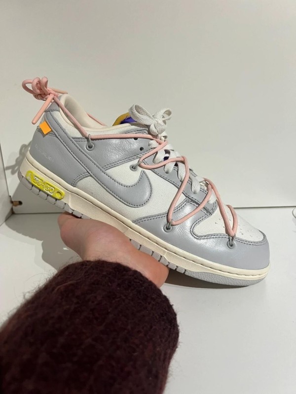 Nike Dunk Low Off-White lot 24