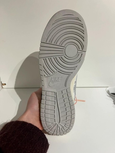 Nike Dunk Low Off-White lot 24