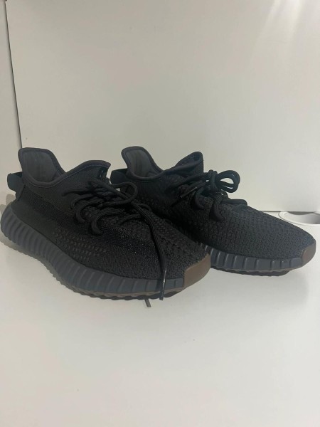 Yeezy 350 V2 Cinder