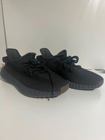 Yeezy 350 V2 Cinder