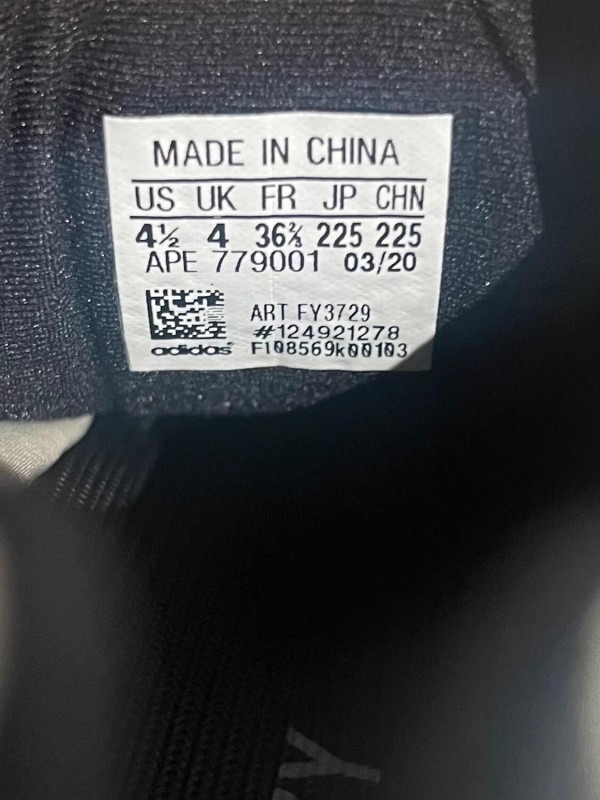 Yeezy 700 MNVN Bone 2