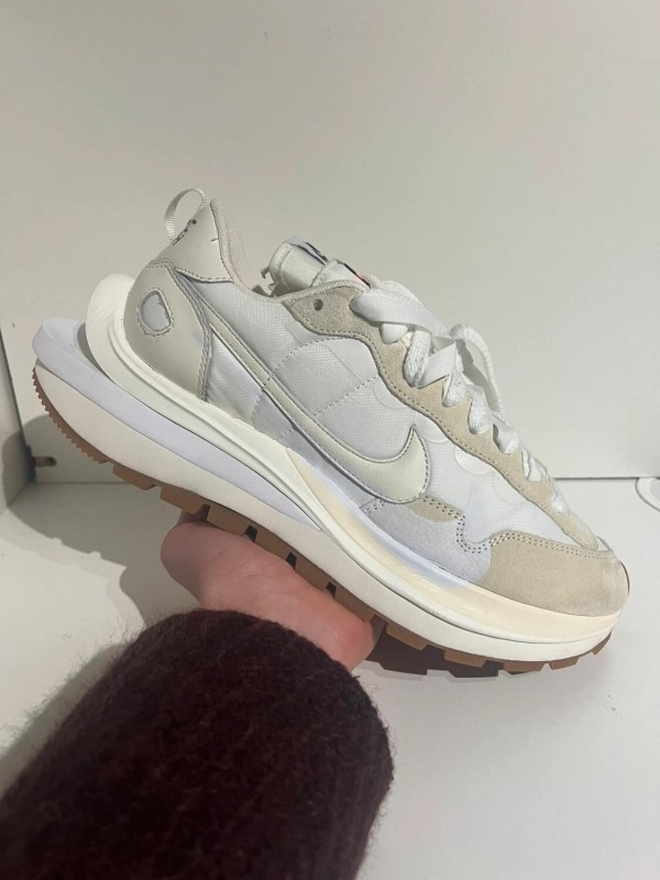Nike X Sacai Vaporwaffle Sail Gum