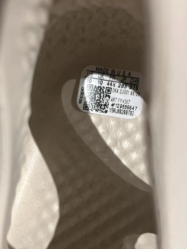 Yeezy Foam Runner Sand 2