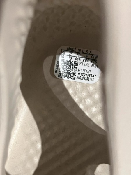 Yeezy Foam Runner Sand