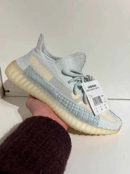 Yeezy 350 V2 Cloud (Reflective)