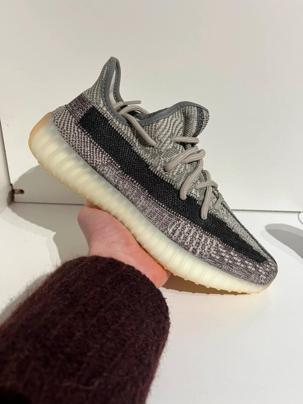 Yeezy 350 V2 Zyon