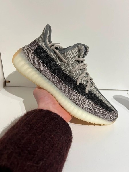 Yeezy 350 V2 Zyon
