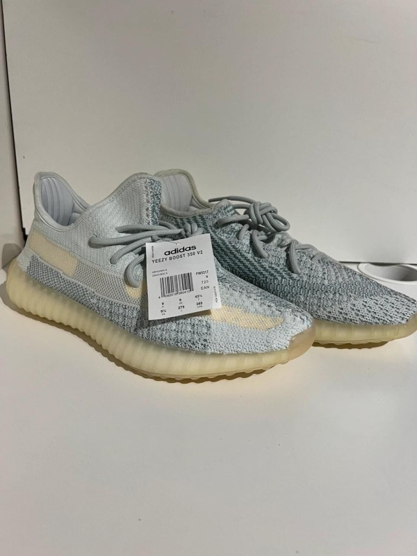 Yeezy 350 V2 Cloud (Reflective) 2