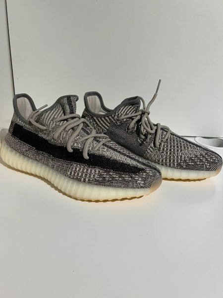 Yeezy 350 V2 Zyon
