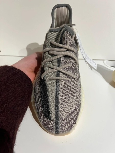 Yeezy 350 V2 Zyon