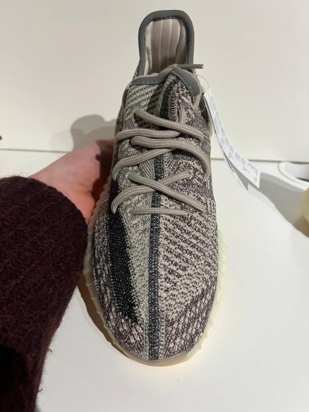 Yeezy 350 V2 Zyon