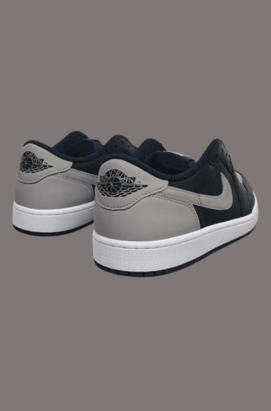 Nike Air Jordan 1 Retro Low OG Shadow taille 42,5