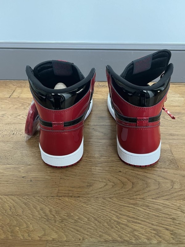Jordan 1 Retro High OG Patent 2