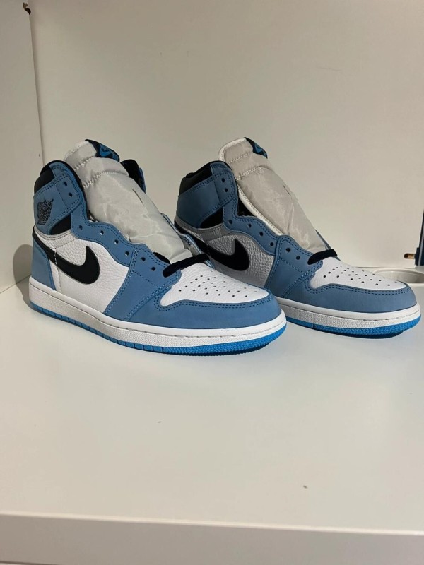 Nike Air Jordan 1 High University Blue 2