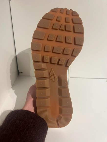 Nike X Sacai Vaporwaffle Sail Gum