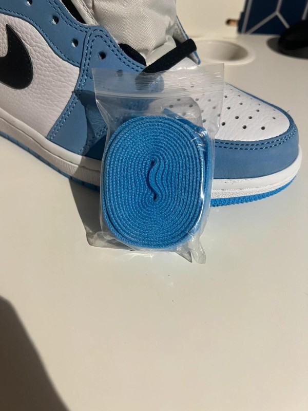 Nike Air Jordan 1 High University Blue 2