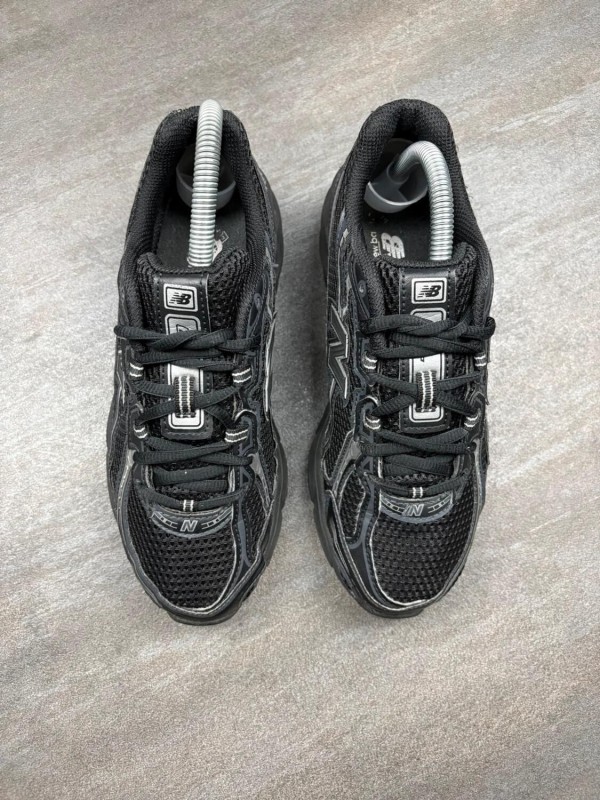 New Balance 740 black - taille 37 2