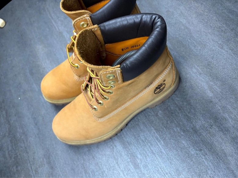 Boots Timberland Premium 6-inch ( taille 42 )