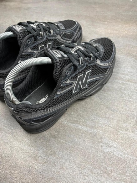 New Balance 740 black - taille 37
