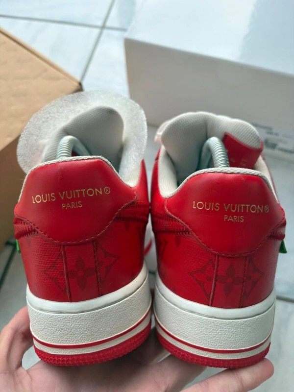 Louis Vuitton LV Air Force 1 LV Red White taille 41 2