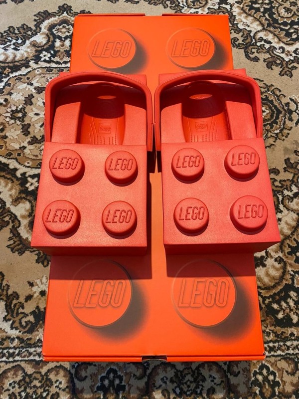 Crocs X LEGO 2
