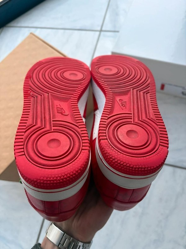 Louis Vuitton LV Air Force 1 LV Red White taille 41 2