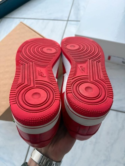 Louis Vuitton LV Air Force 1 LV Red White taille 41