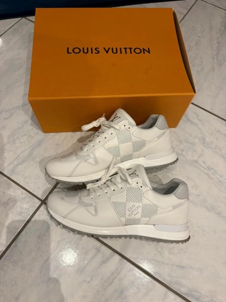Louis Vuitton run away damier gris blanc taille 8 42,5-43