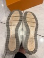 Louis Vuitton run away damier gris blanc taille 8 42,5-43