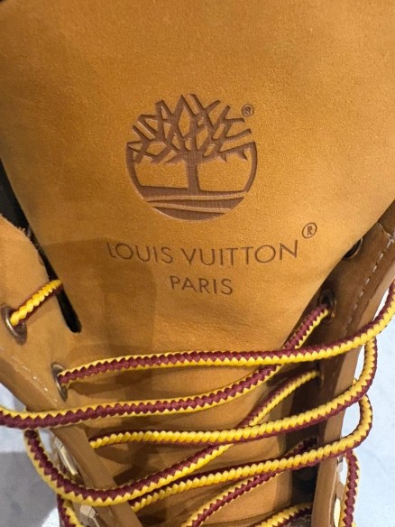 Louis Vuitton Timberland beige taille 8,5 43-44