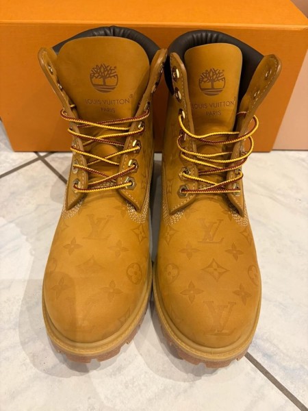 Louis Vuitton Timberland beige taille 8,5 43-44