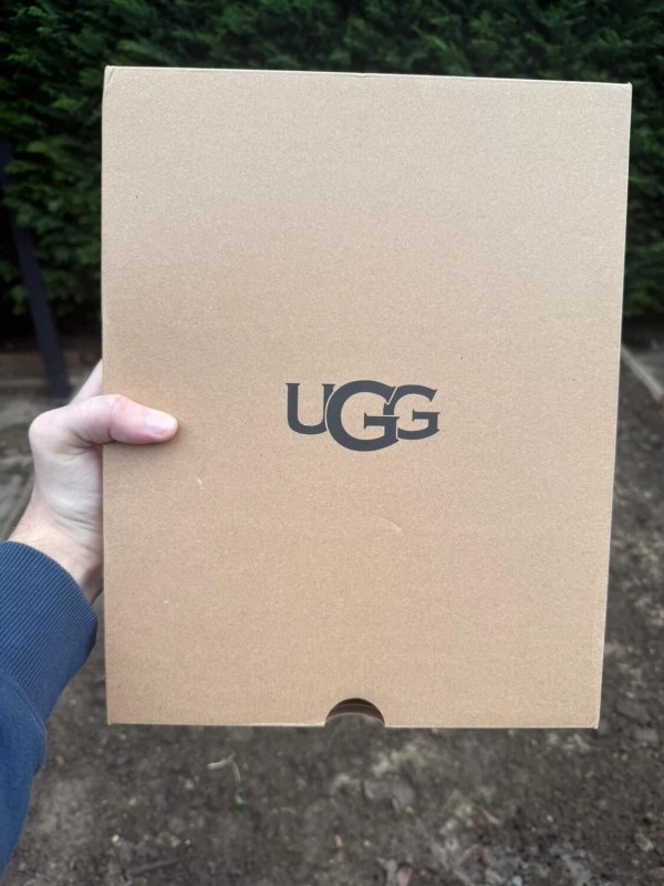 UGG Lowmel Brown (Taille EU 40 / US 9 / UK 7) 2