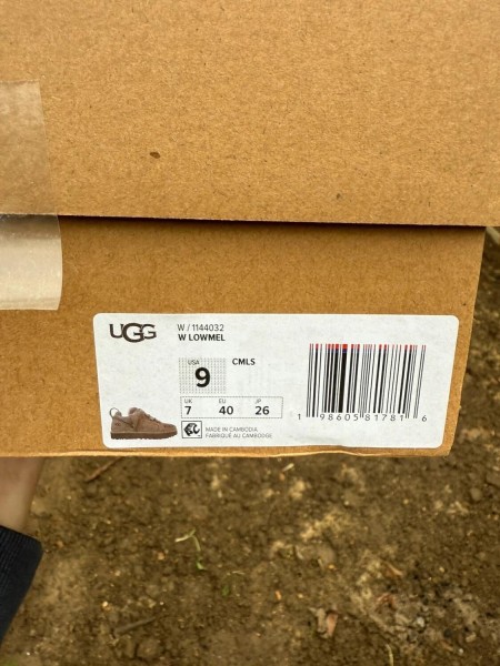 UGG Lowmel Brown (Taille EU 40 / US 9 / UK 7)