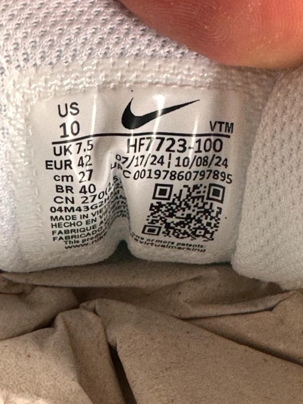 Nike Air Zoom Vomero 5 - Chrome Toe 2
