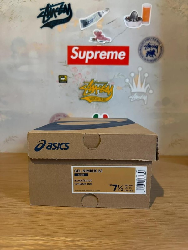 Asics Gel nimbus 23 Triple Black 2