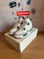 Air Jordan 4 SB Green / vert