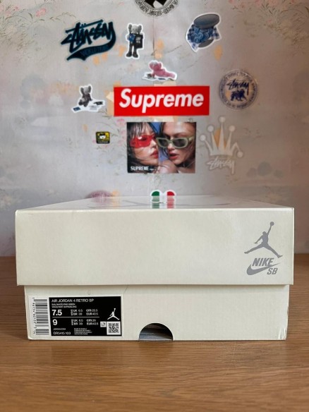 Jordan 4 SB Pine Green
