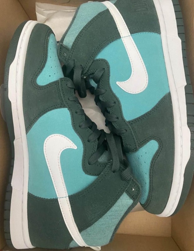 Nike Dunk High Retro SE 2
