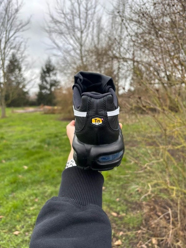 Nike Air Max Plus Tiempo Black White - Taille 40 2